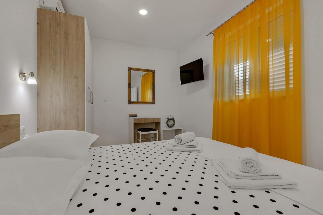 Apartman Meri Makarska Exteriör bild